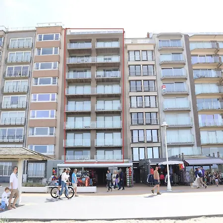 In With Terrace, Cleaning Included * Nieuwpoort