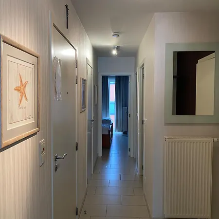 In With Sea Views, Cleaning Included Lägenhet Nieuwpoort