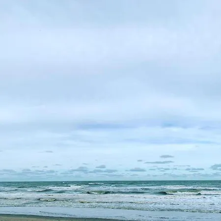 In With Sea Views, Cleaning Included *